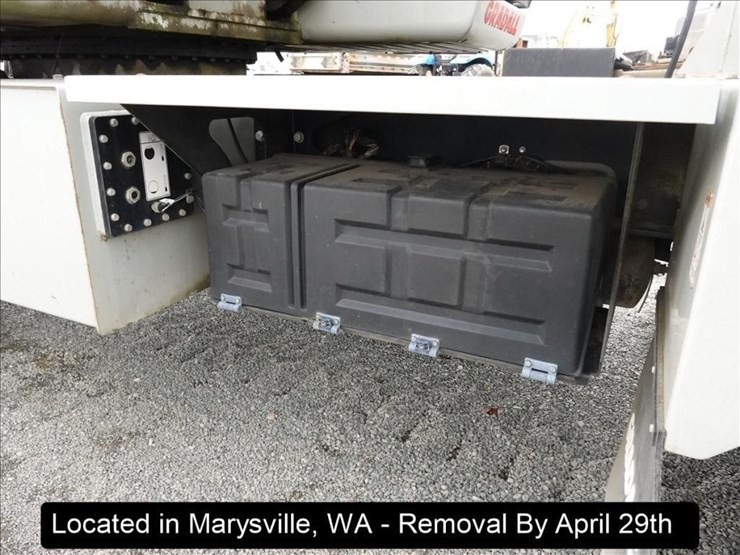 2009-gradall-xl3100-image-34