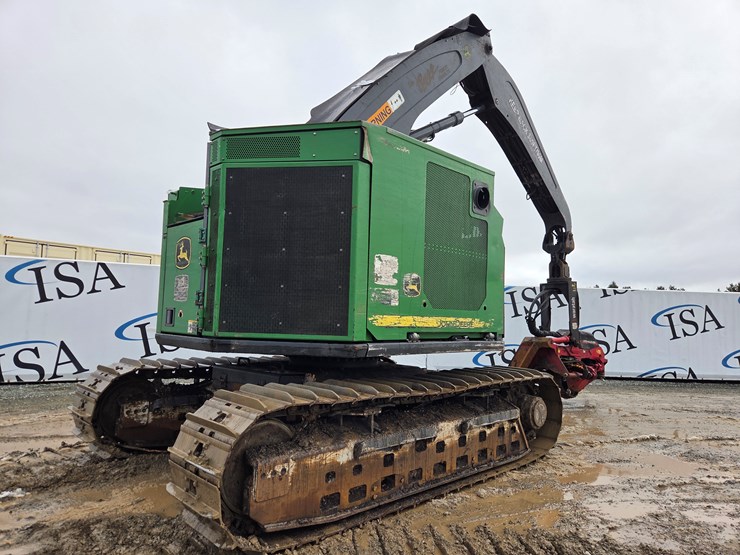 massey-ferguson-8-image-5