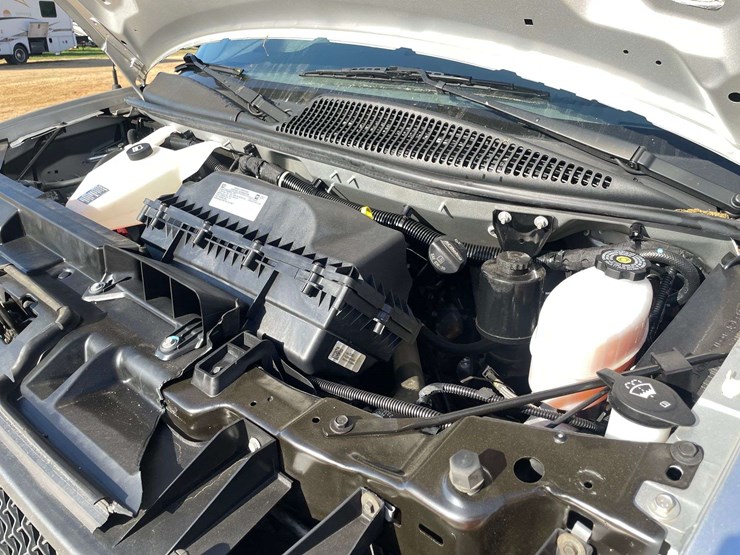 2024-chevrolet-express-2500-image-7