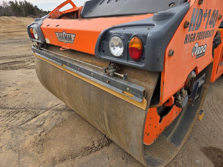 2012-hamm-hd140-image-23