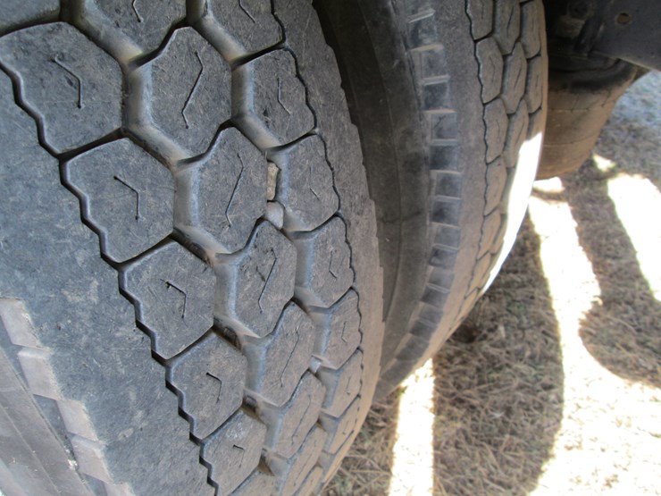 2005-caterpillar-c7-image-5