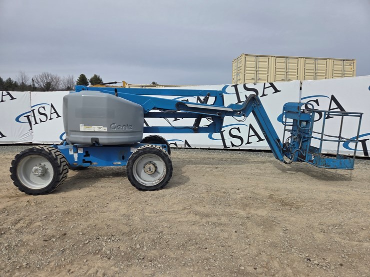 2005-massey-ferguson-8-image-2