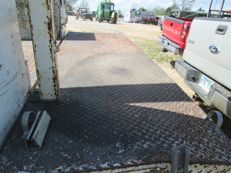 2007-ford-f550-image-10