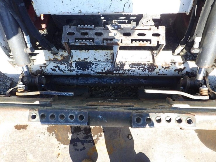 2021-bobcat-s450-image-15