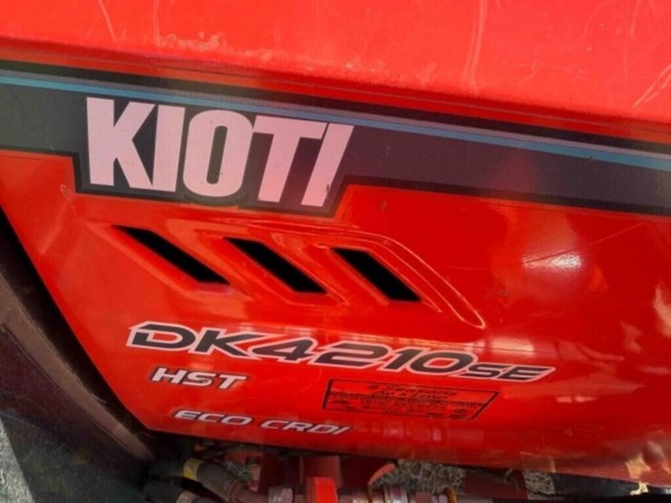 2018-kioti-dk4210-se-tractor-image-16