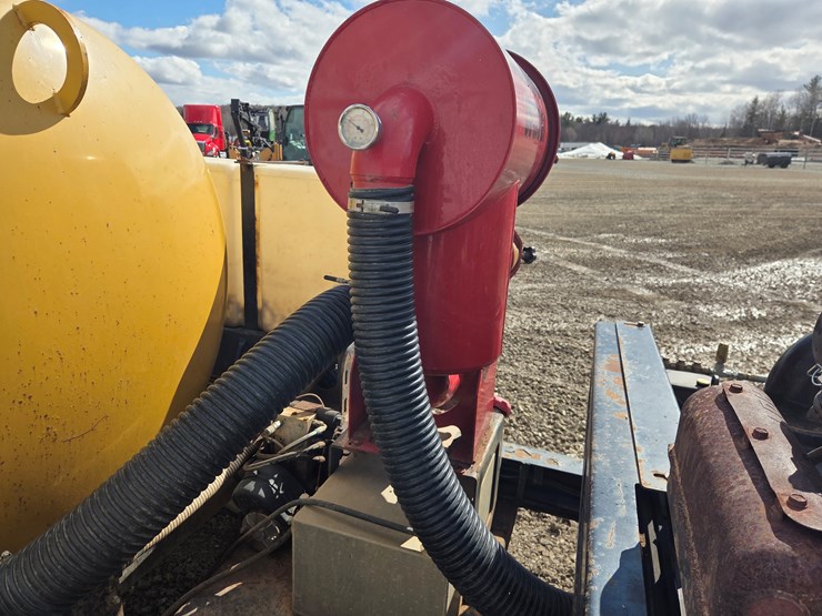 2019-massey-ferguson-8-image-22