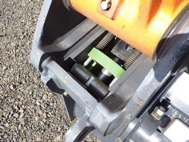 2023-develon-dx85r-3-hydraulic-excavator-image-26