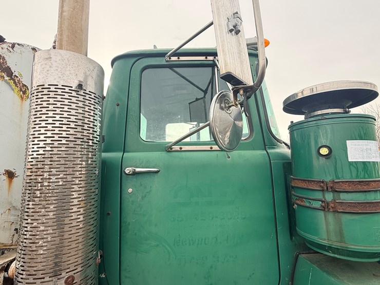 1999-mack-dm690-image-17