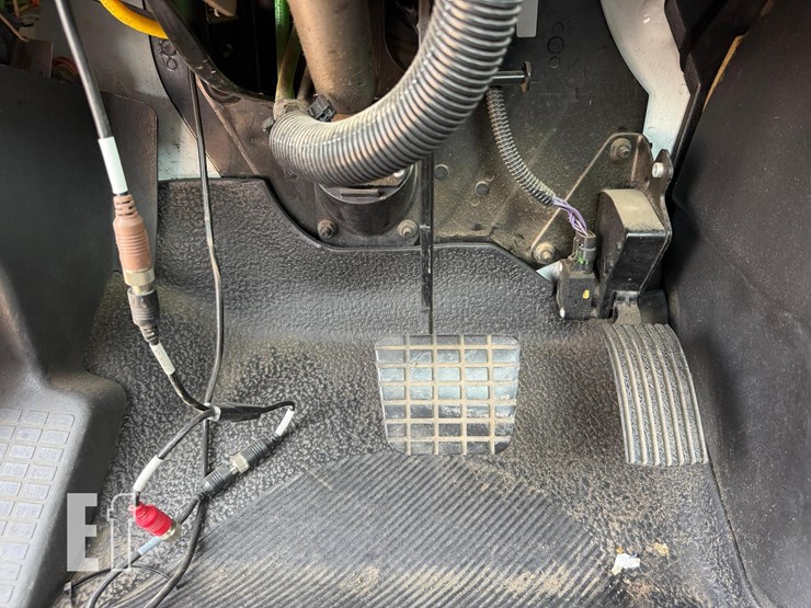 2016-international-durastar-4400-image-20