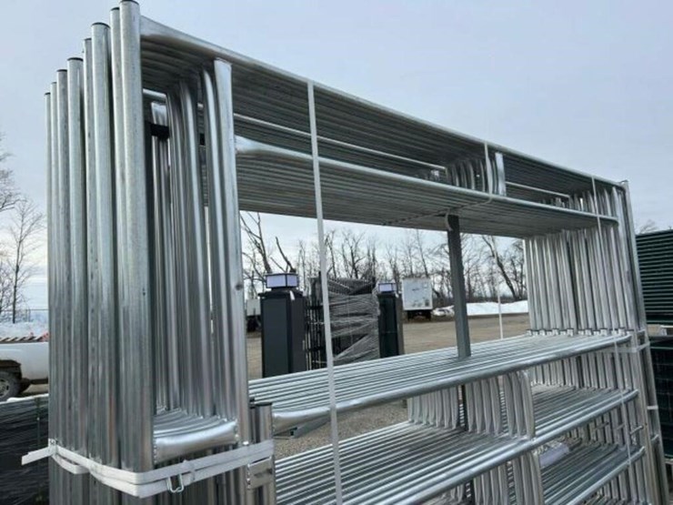 qty-of-(14)-10-ft-powder-coated-corral-panels-gate-image-11