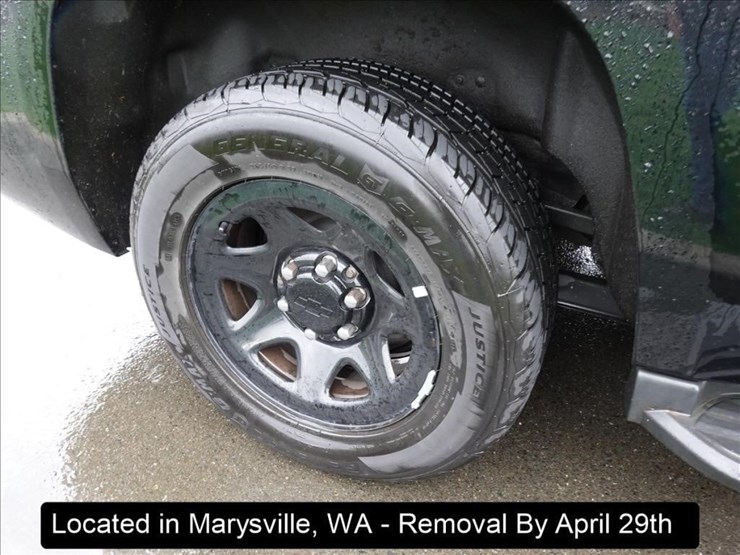 2018-chevrolet-tahoe-image-21