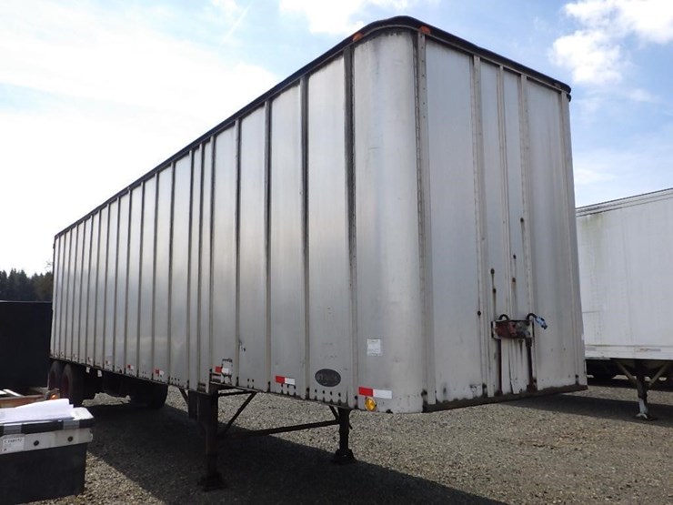 strick-trailer-image-3