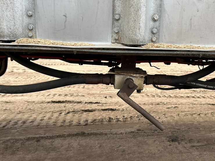 2000-wilkens-walking-floor-image-21