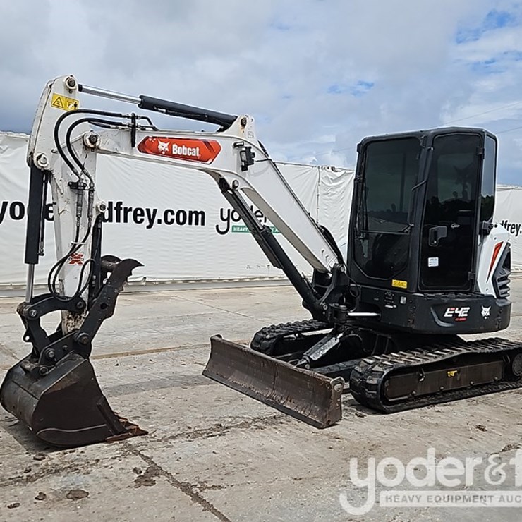 2021 BOBCAT E42