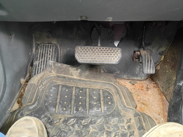 2000-chevrolet-tracker-image-57