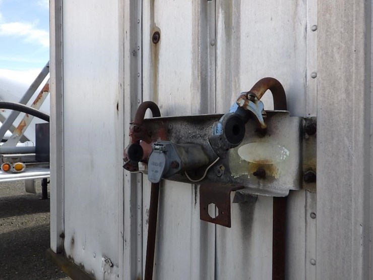 strick-trailer-image-16