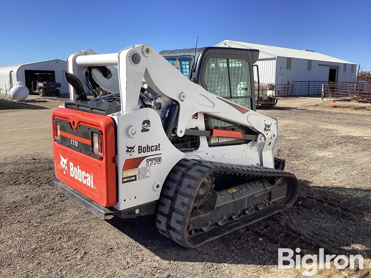 2022-bobcat-t770-image-5