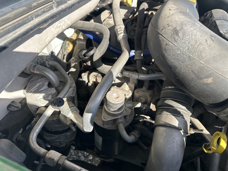 2005-gmc-3500-image-41