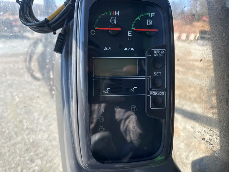 2016-deere-2154d-image-62