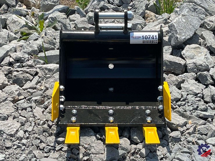 unused-2026-ce-16"-toothed-bucket-image-8