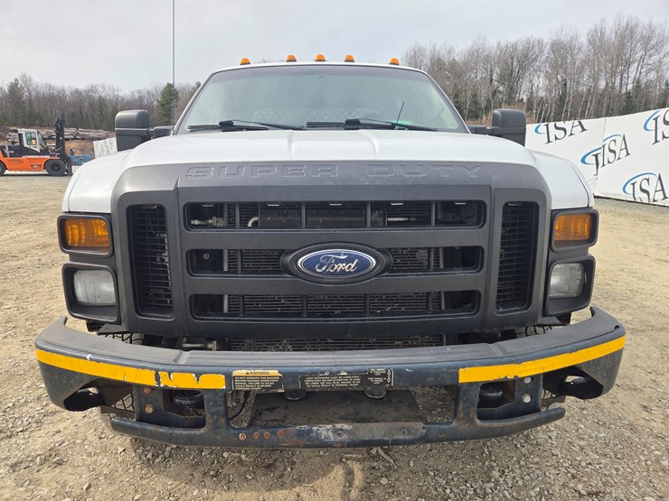 2010-ford-f350-image-8