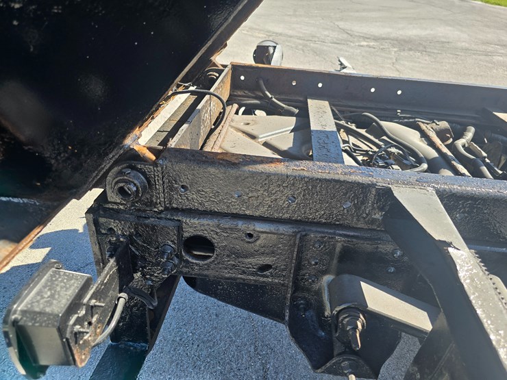 2019-chevrolet-silverado-3500-image-66