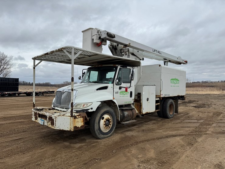 2007-international-durastar-4400-image-1