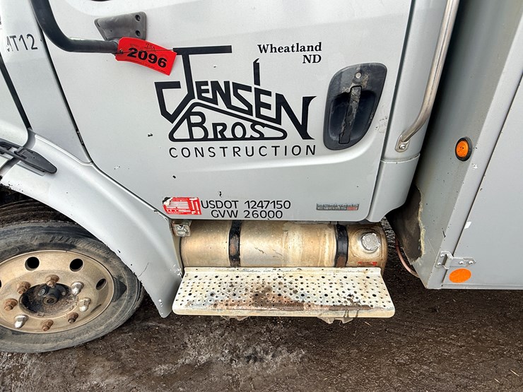 2004-caterpillar-c7-image-39