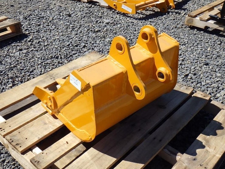 caterpillar-303-image-2