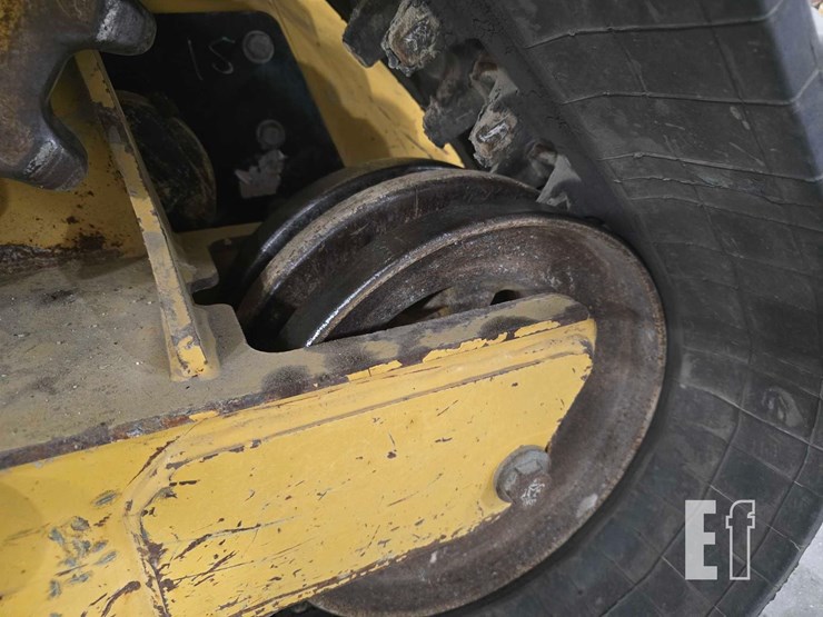 2022-caterpillar-289d3-image-30