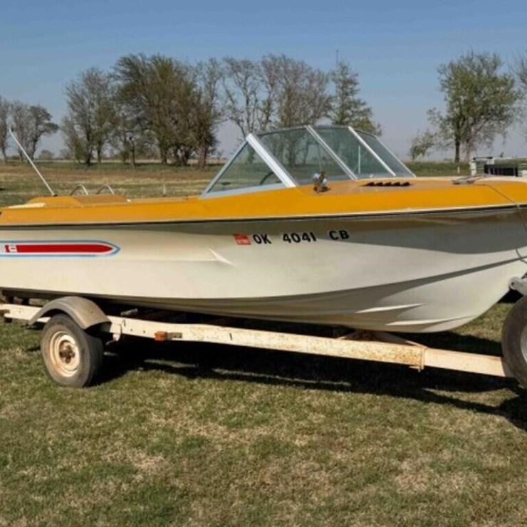 Newman Citation 16’ Boat