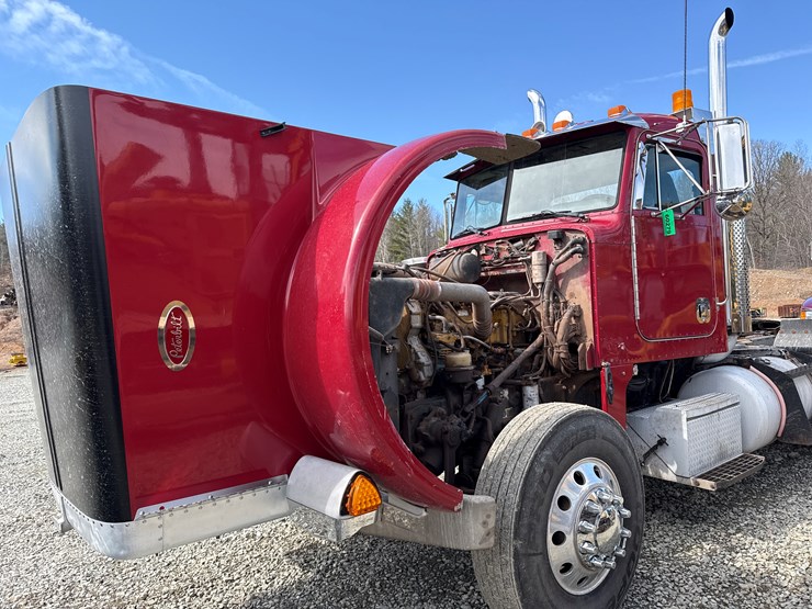 2004-peterbilt-378-image-39