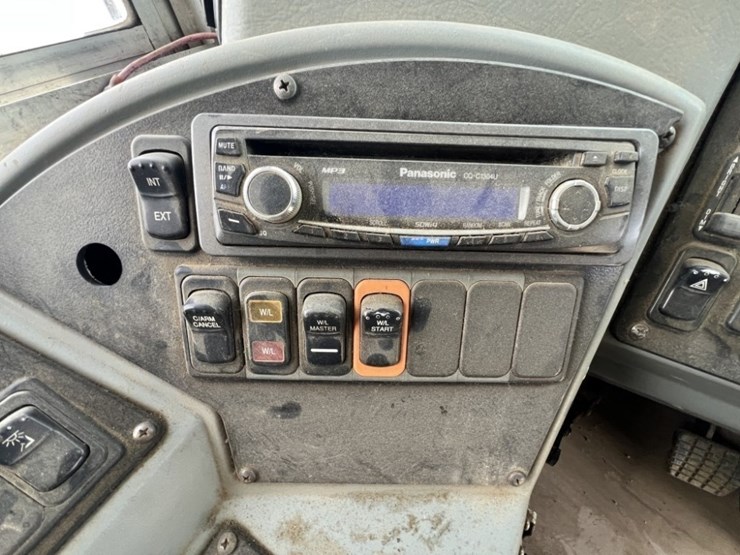 2008-caterpillar-c7-image-21