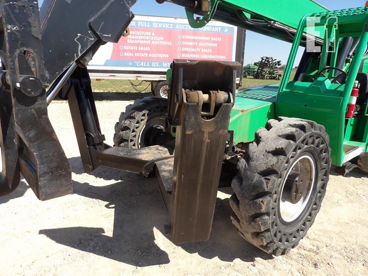 2017-sky-trak-10042-image-15