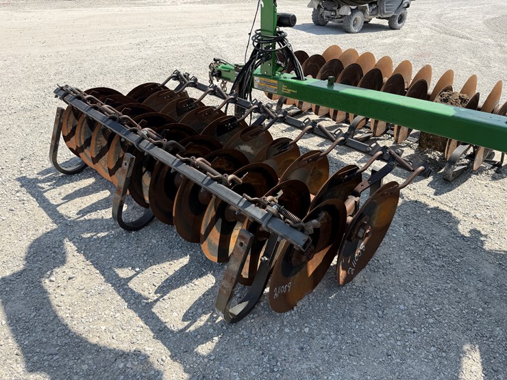 2014-john-deere-2623-image-18