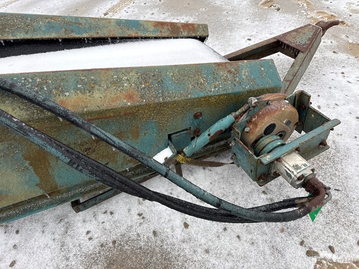 massey-ferguson-8-image-12