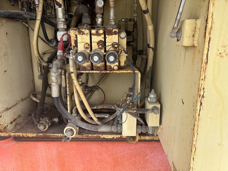 #2453-•-1991-jlg-86hx-manlift-image-26