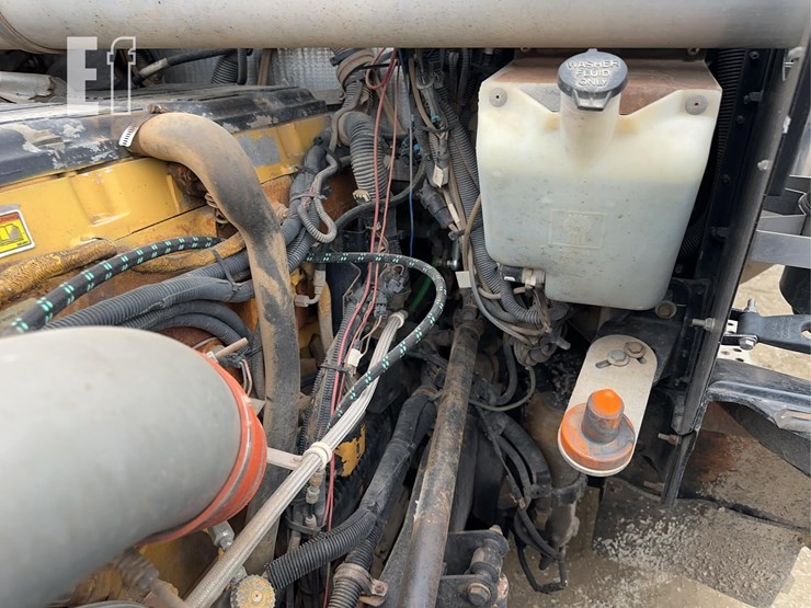 2005-kenworth-t800-image-7