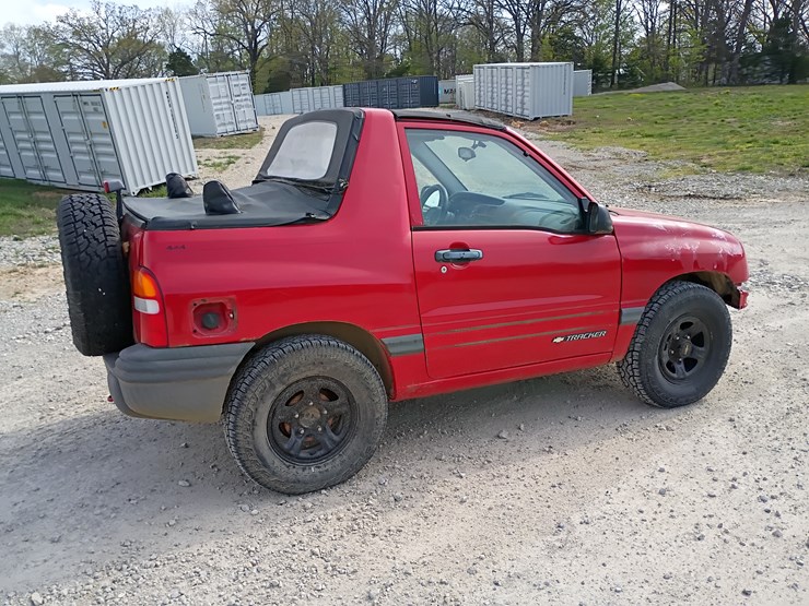 2000-chevrolet-tracker-image-10