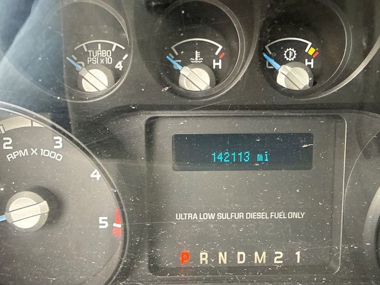 2015-ford-f550-image-60