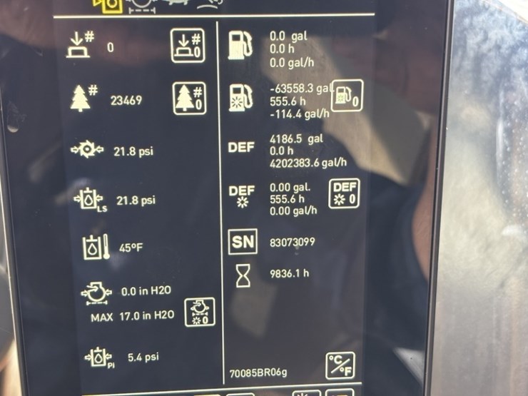 2017-tigercat-lx830d-image-44