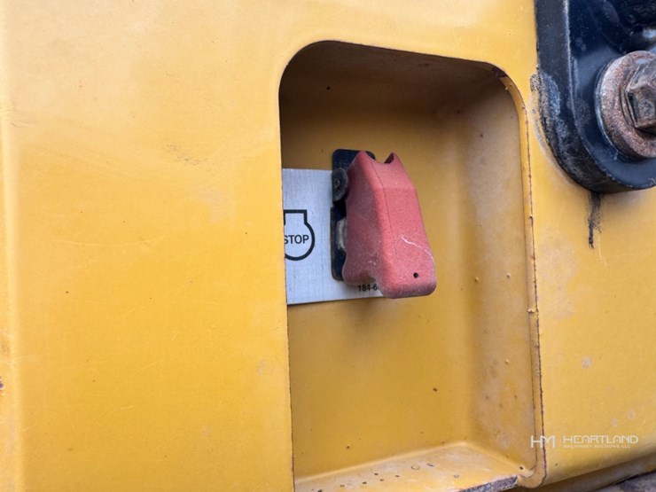 2012-caterpillar-966k-image-42