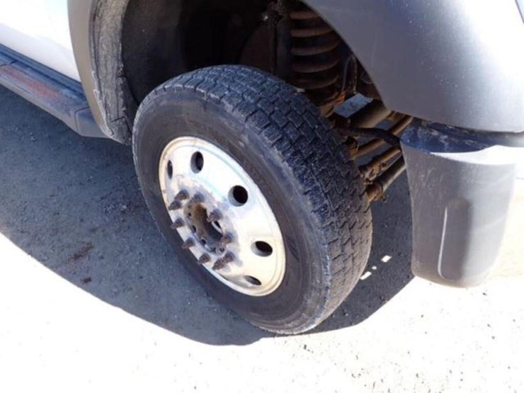 2016-ford-f550-xlt-image-45