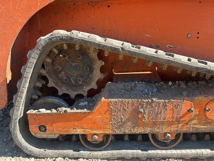 2020-gehl-rt105-image-61