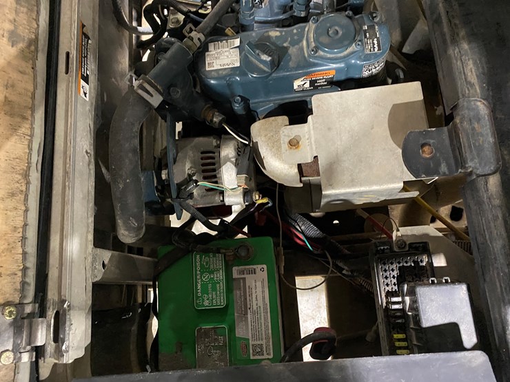 2019-club-car-carryall-1700-image-31