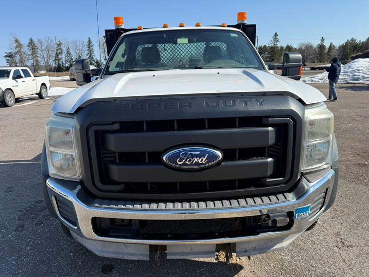 2011-ford-f550-xl-image-8