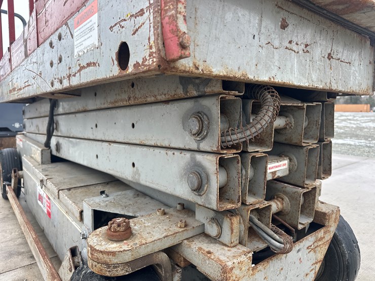 massey-ferguson-8-image-19