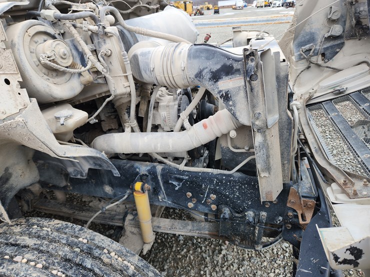 2006-ford-f650-image-15