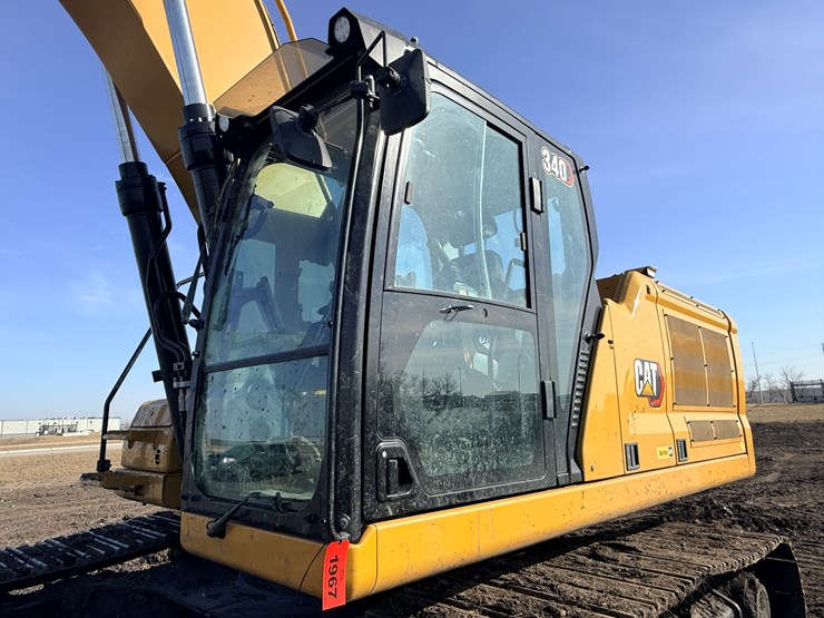 caterpillar-340-image-9