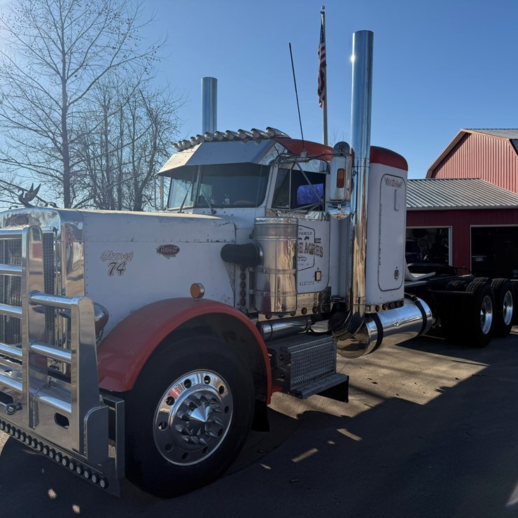 1974 PETERBILT 359